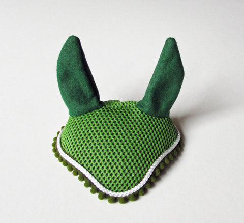 Ear bonnet green